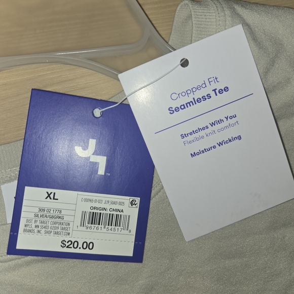 NWT Joy Lab cropped open back seamless tee - Picture 2 of 3